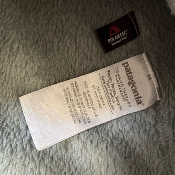 Patagonia Heather Gray Fleece with Navy Trim - Picture 3 of 7